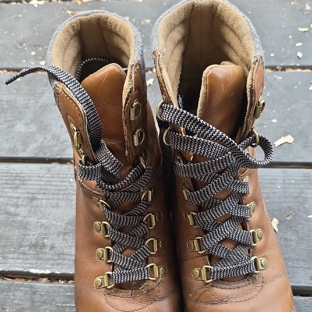 Kodiak Women's Brown Leather Boots with Gray Details - Picture 6 of 13